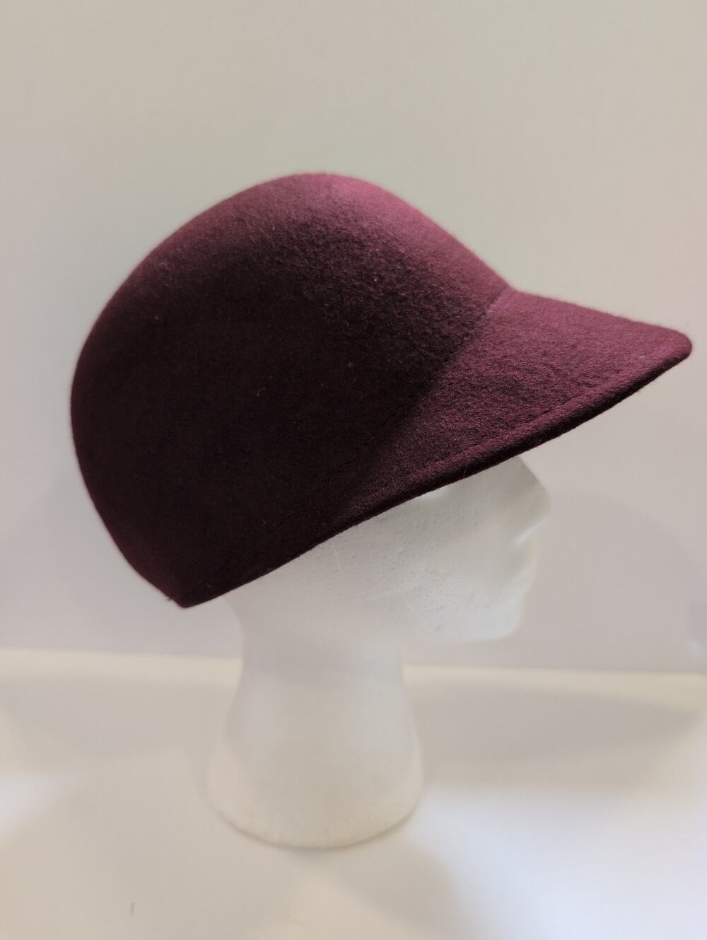 D&Y Burgundy Cloche Hat Women’s 100 Percent Wool Vintage Style OS